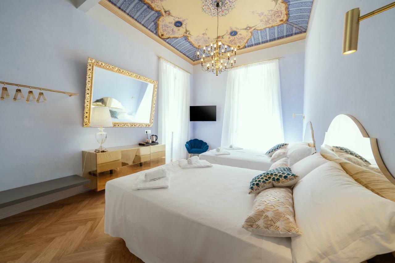 Palazzo Dei Grifoni - Luxury Suites - San Benedetto del Tronto Exterior photo