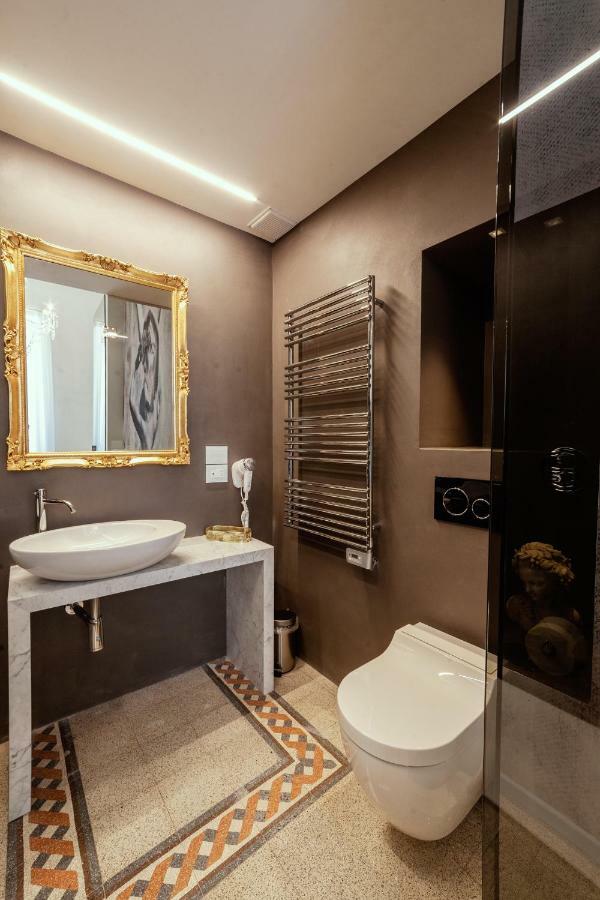 Palazzo Dei Grifoni - Luxury Suites - San Benedetto del Tronto Exterior photo